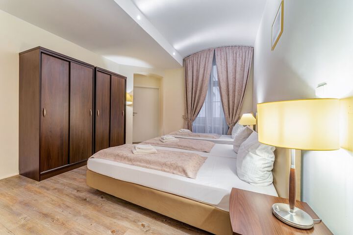 Room 50 of 89