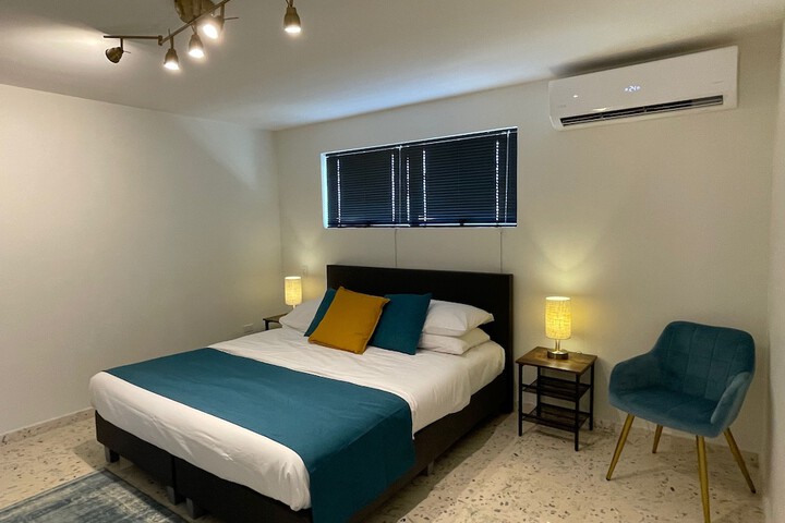 Room 2 of 147