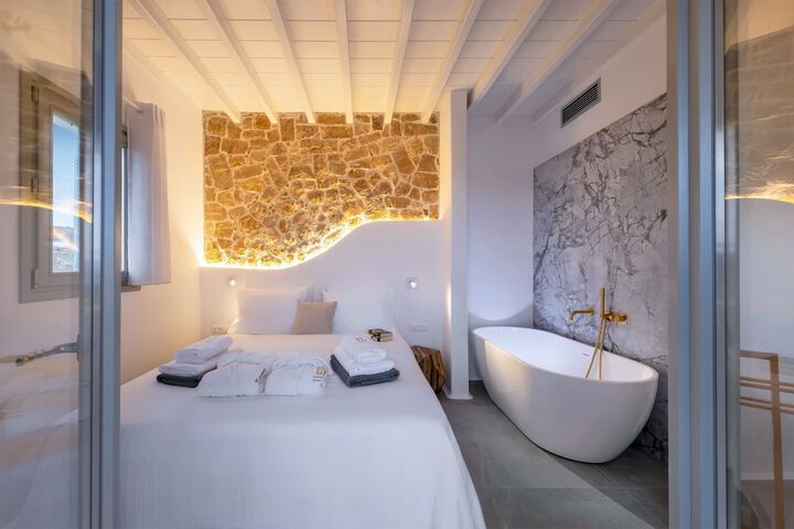 Room 100 of 190