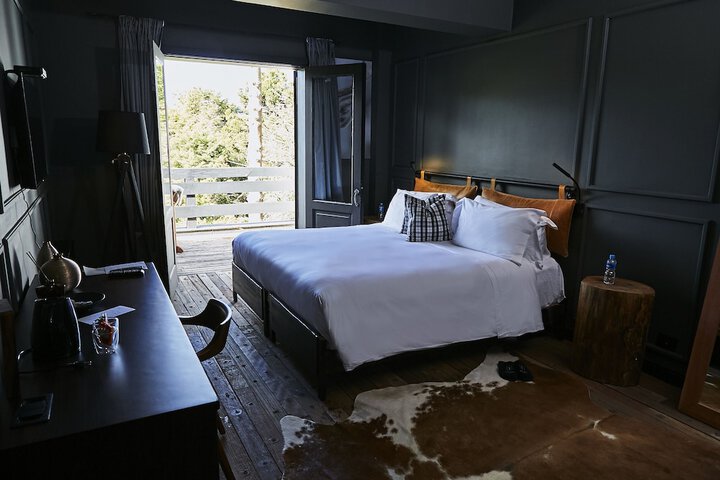 Room 25 of 86