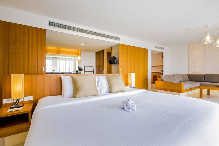 Room 16 of 128