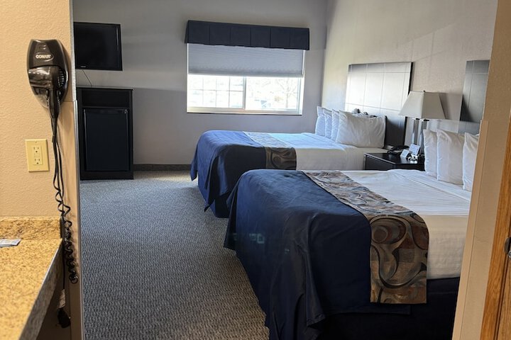 Room 6 of 42