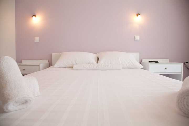 Room 10 of 39