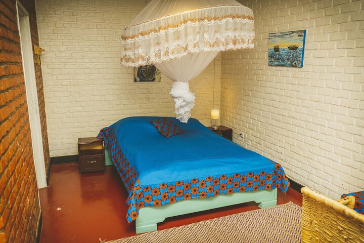 Room 12 of 144