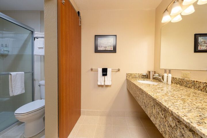 Room 100 of 157