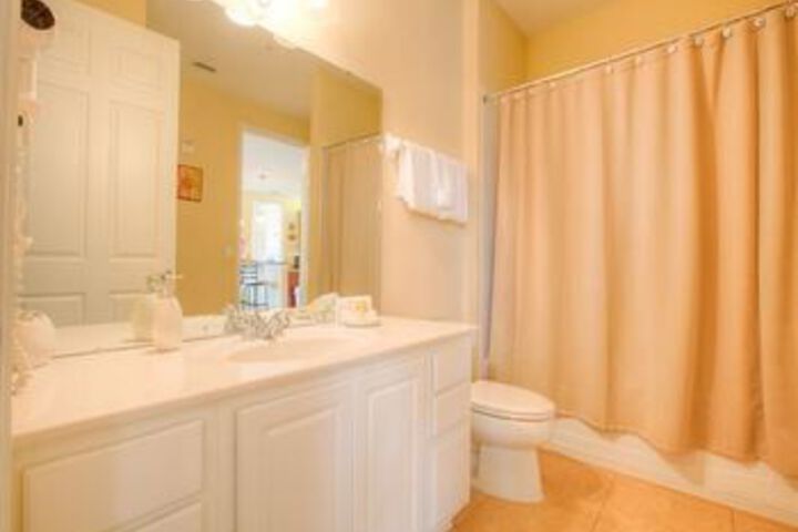 Room 4 of 23