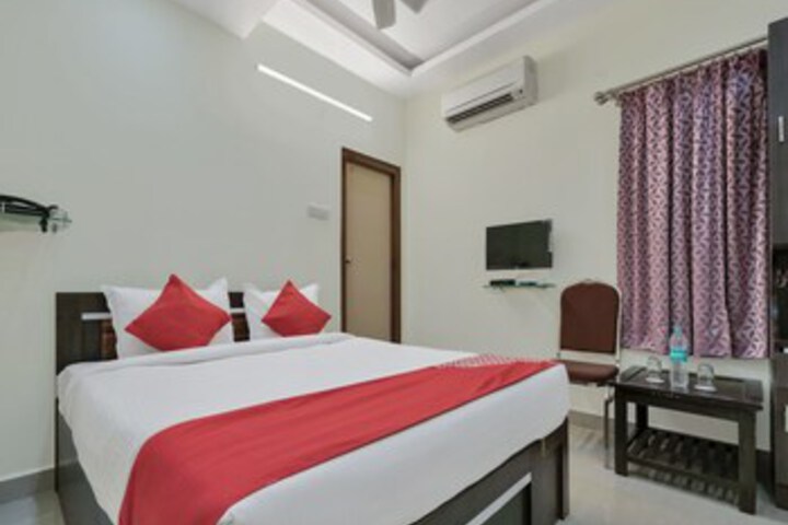 Room 16 of 24