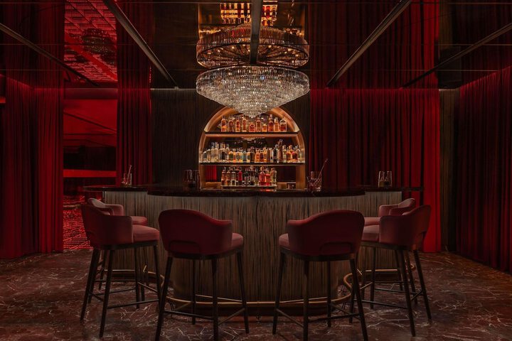 Lounge 171 of 224