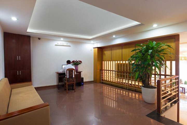 Photo 12