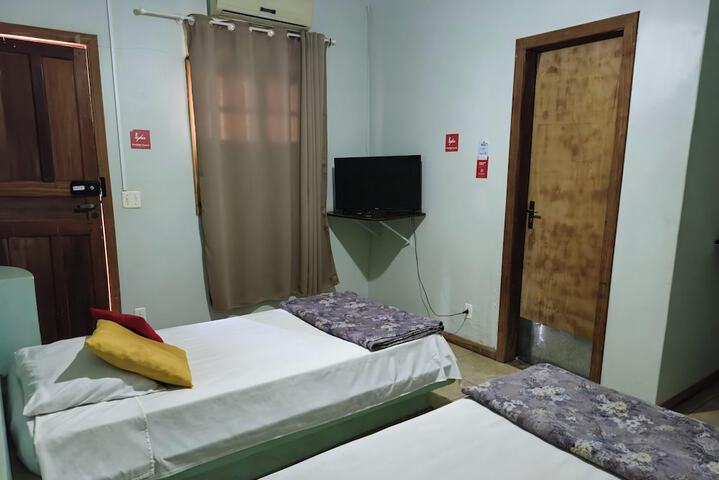 Room 5 of 37