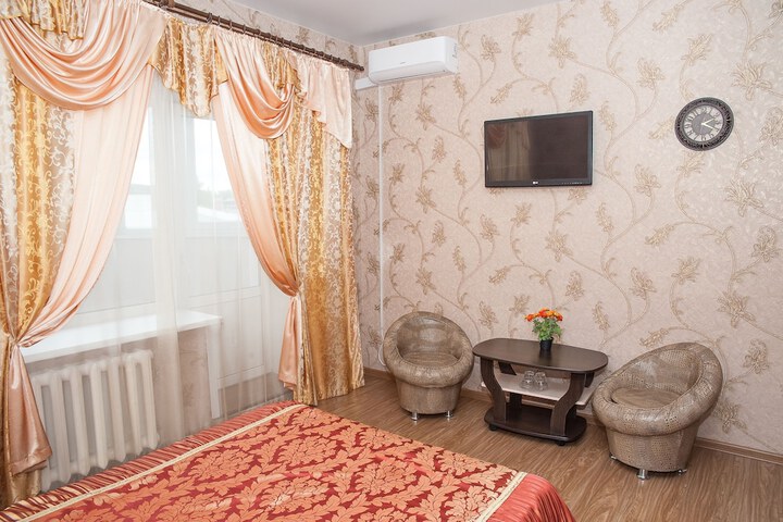 Room 13 of 35