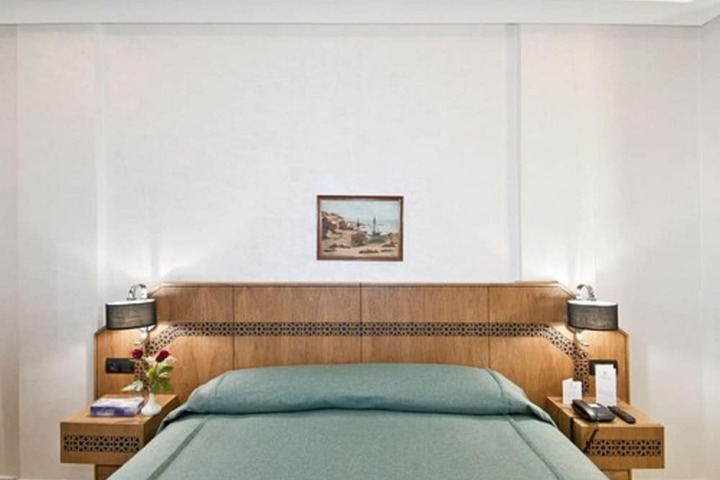 Room 15 of 39