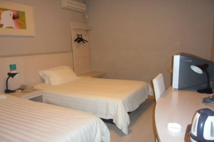 Hotel Suite Photo