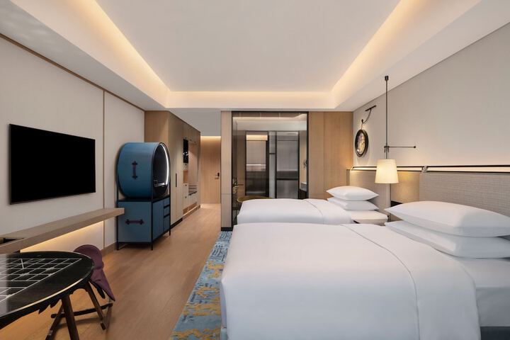 Room 38 of 194