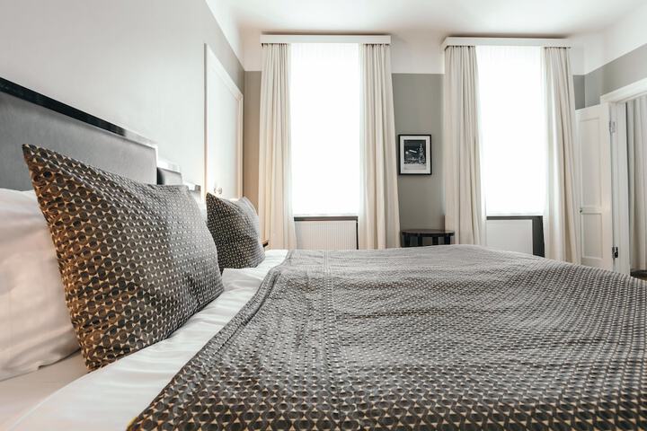 Room 42 of 81