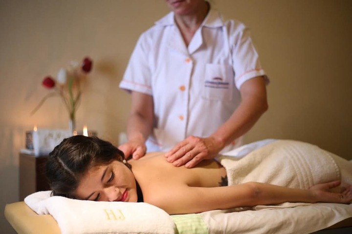 Spa 21 of 54
