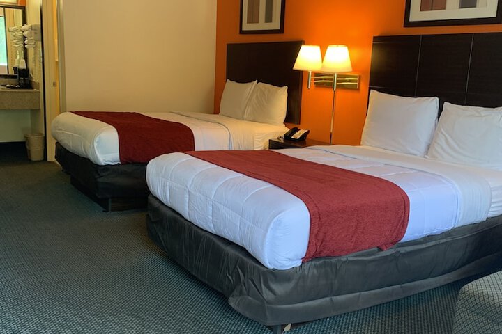 2 Double Beds (4 of 16)