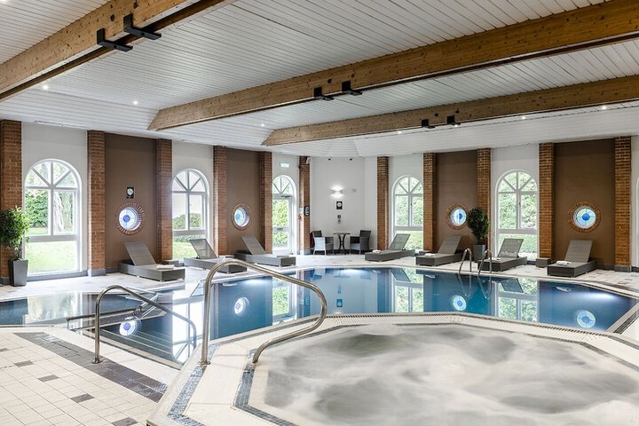 Pool 49 of 100