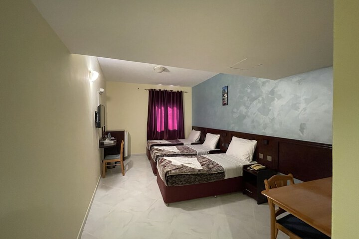 Room 58 of 103