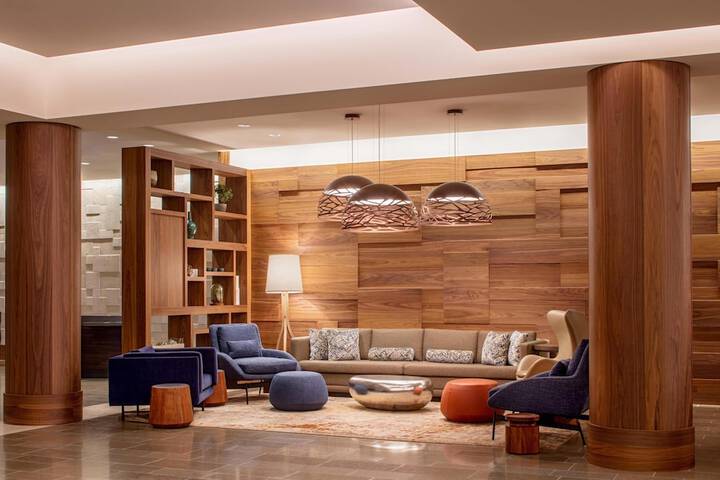 Guest Lobby