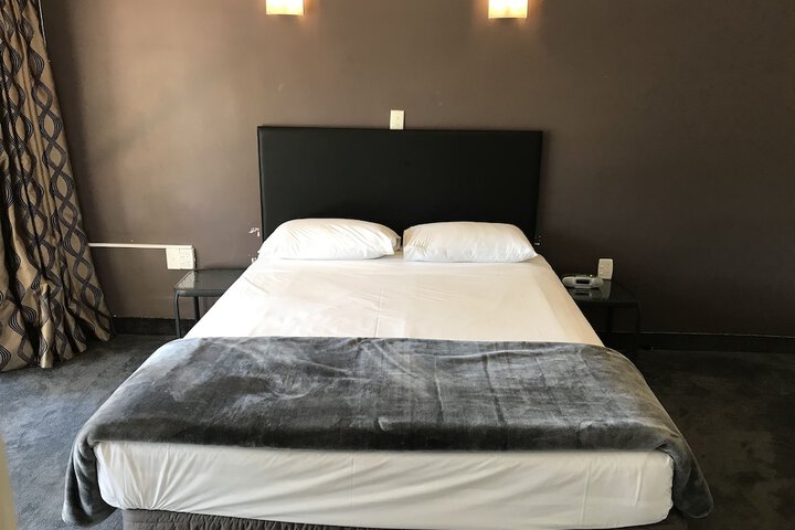 Room 5 of 36