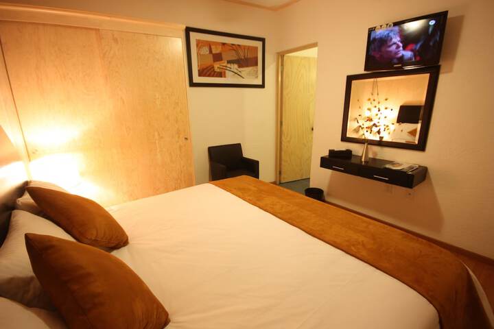 Room 9 of 41