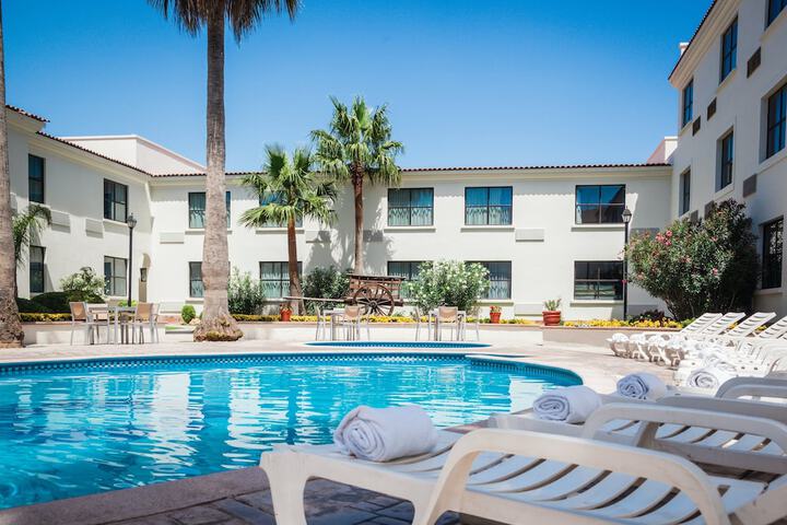 Pools & Facilities