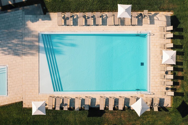 Hotel Pool