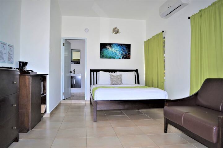 Room 10 of 181