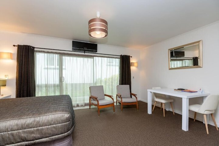 Room 10 of 47