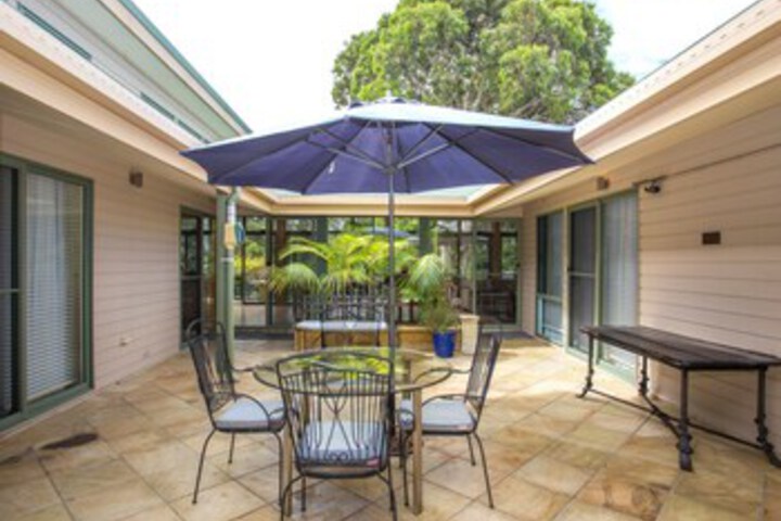 Terrace/Patio 18 of 19