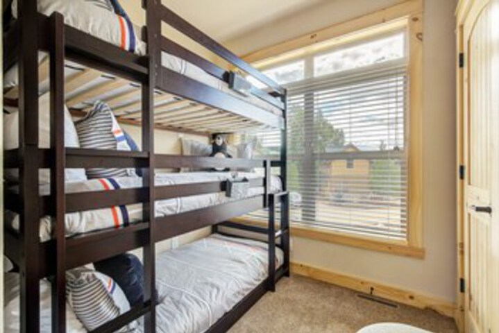 Room 47 of 53