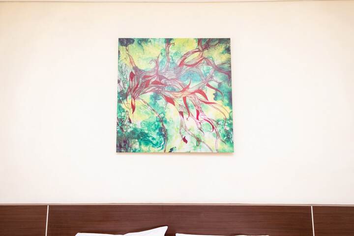 Room 16 of 29