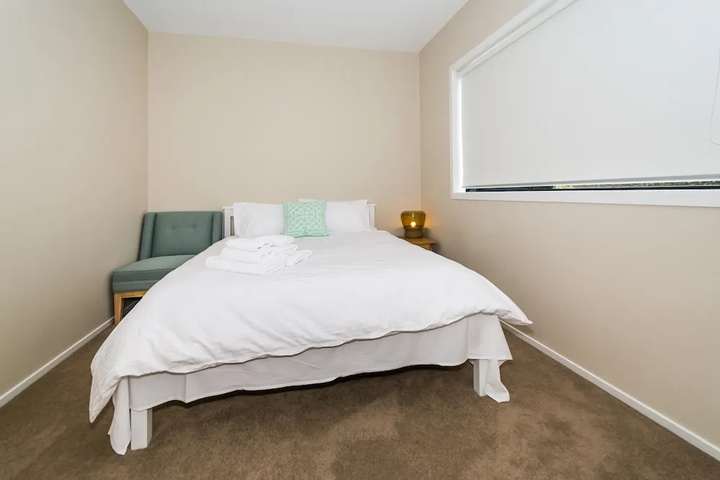 Room 2 of 12