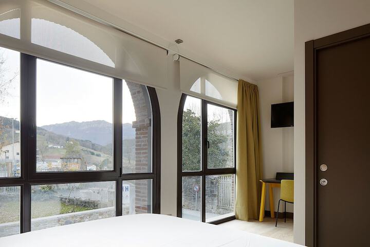 Room 8 of 39