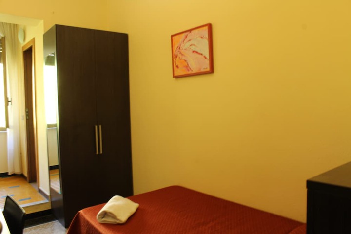 Room 18 of 54
