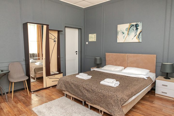 Room 26 of 62