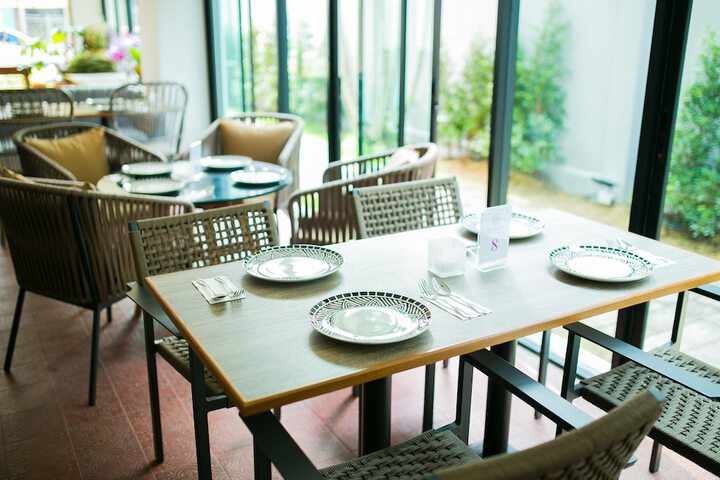 Dining 31 of 41