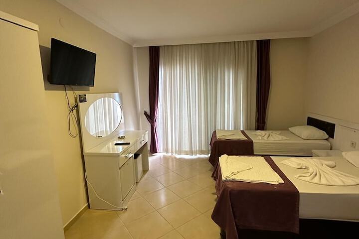 Room 2 of 15