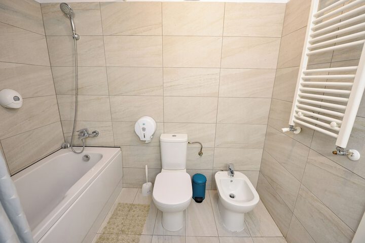Room 15 of 20