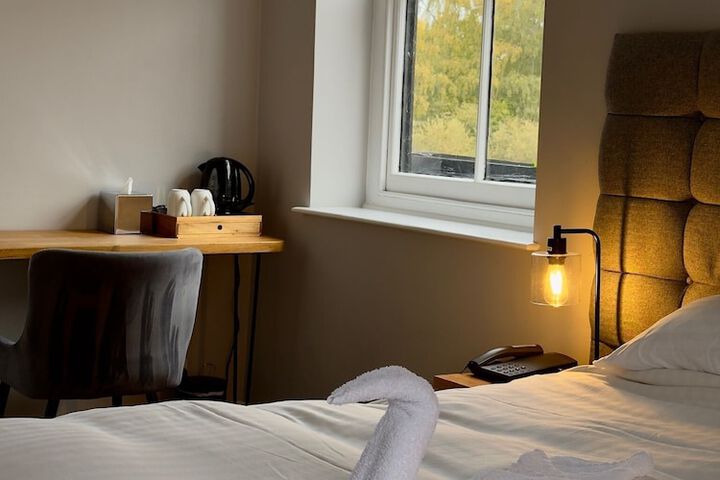 Room 8 of 37