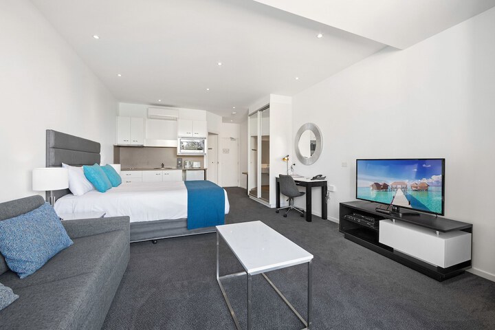 Room 5 of 44