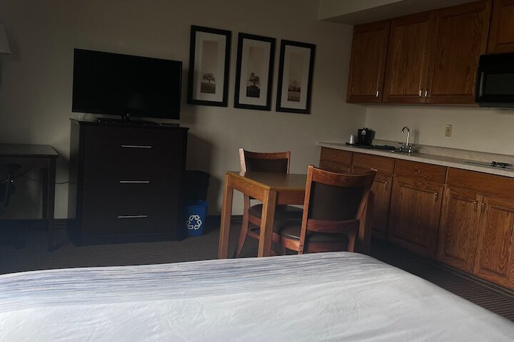2 Queen Beds (24 of 31)