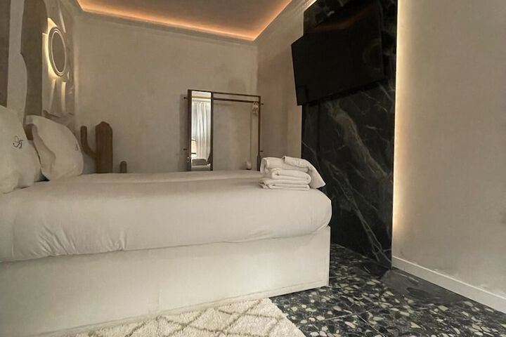Room 48 of 86