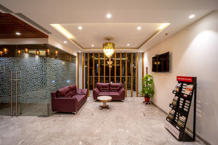 Hotel Interior 10 of 133