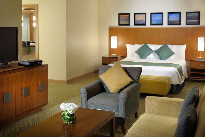Room 11 of 73