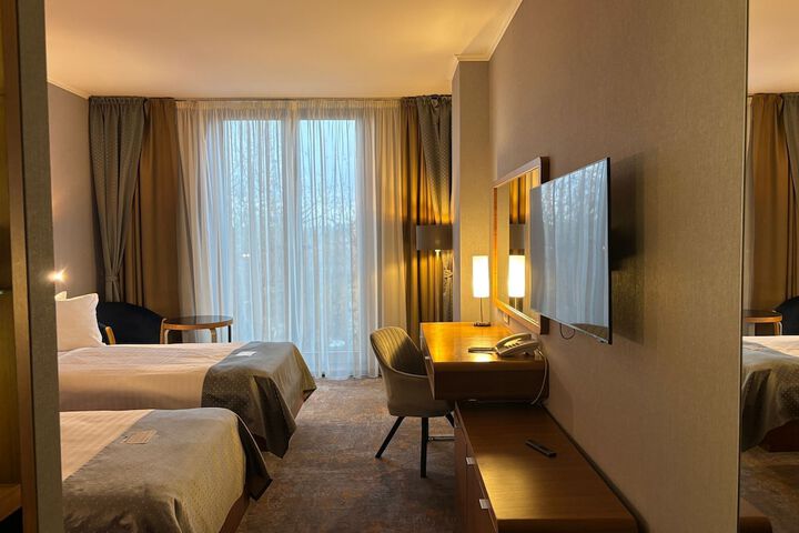 Room 29 of 82