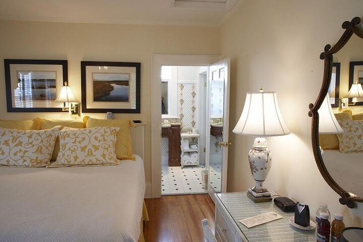 Room 20 of 23