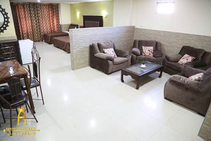 Room 37 of 74