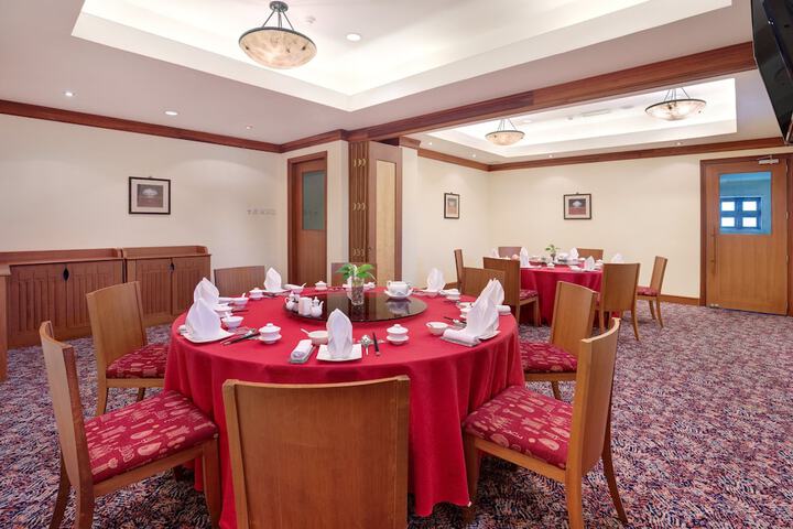 Dining 93 of 130